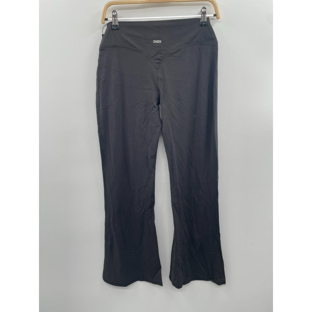 NWT Oner Active Softmotion Flared Bottom Leggings… - image 2